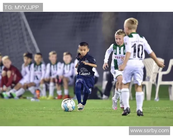 林足球球星：从青训场到国际赛场的传奇之路与成就分析