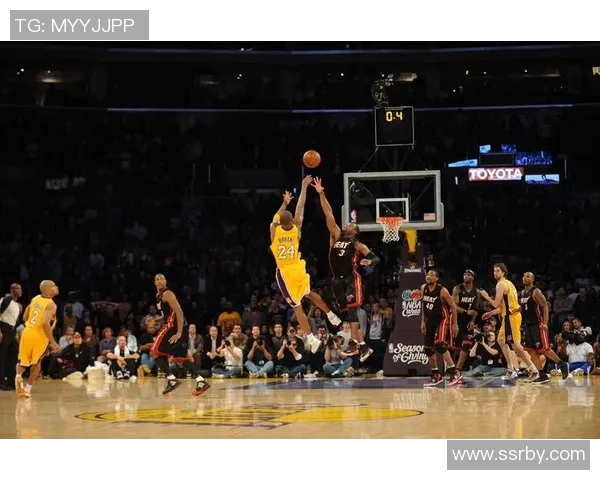 足球巨星与科比谁更具传奇色彩一场跨界比较的巅峰对决