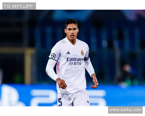 足球巨星逐渐步入暮年岁月他们的辉煌与告别将如何影响世界足坛历史